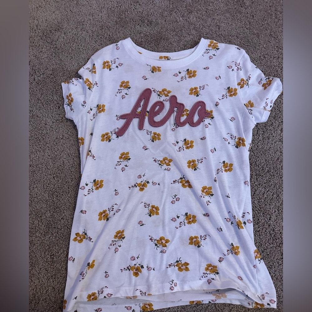Aeropostale classic crew floral tee